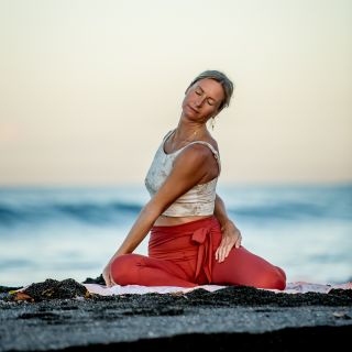 🌿 Naše elegantní ekologicky vyrobené legíny s páskem jsou teď dostupné za neuvěřitelné ceny.⁣ ✨ Ekologické: Naše legíny...